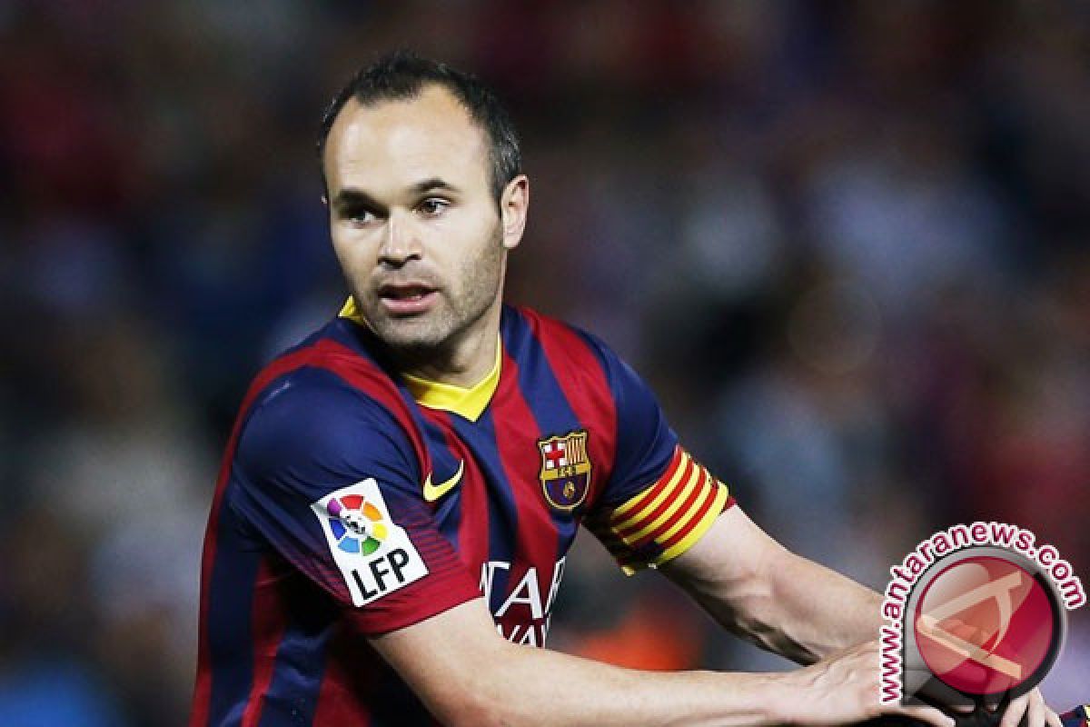 Cedera Andres Iniesta membuat Barca mencari pahlawan baru