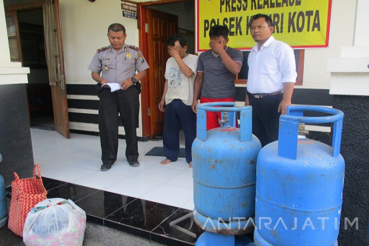 Polisi Kota Kediri Bongkar Pengoplosan Tabung Elpiji Bersubsidi 