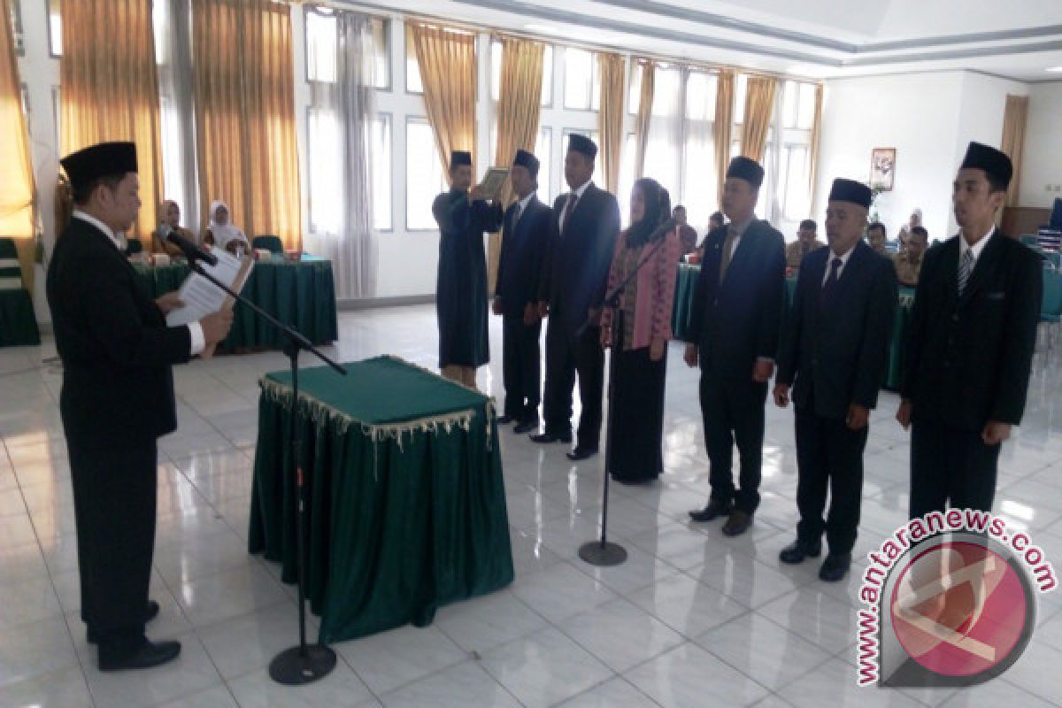 Persiapan Pelaksanaan Pilkada, Anggota Panwascam Padang Panjang Dilantik