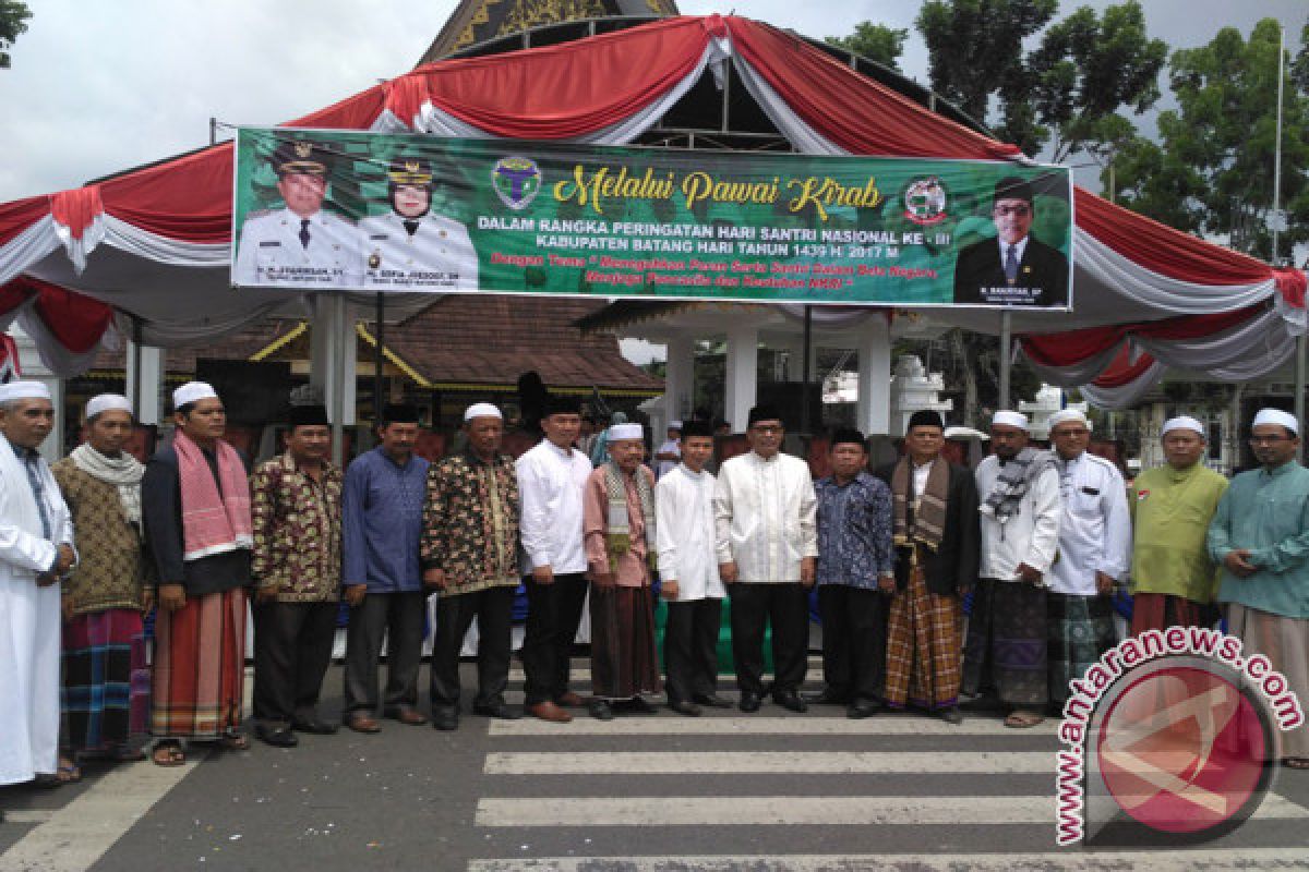 Batanghari gelar kirab peringati Hari Santri (Video)