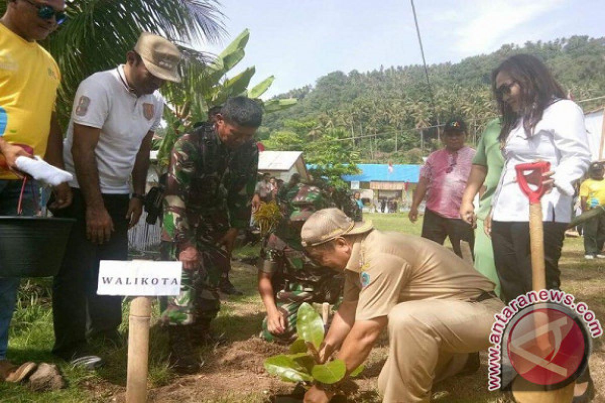 Lomban Irup Pembukaan Karya Bakti Kodim 1310 Bitung