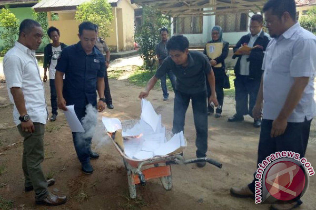 Masyarakat Bangka Barat Diminta Tanggapi Calon Panwaslu Kecamatan