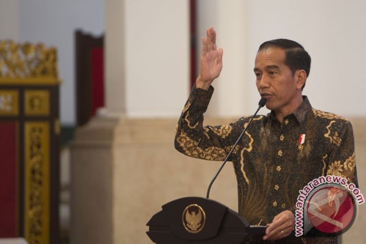 Jokowi temui para pengusaha di Istana Merdeka
