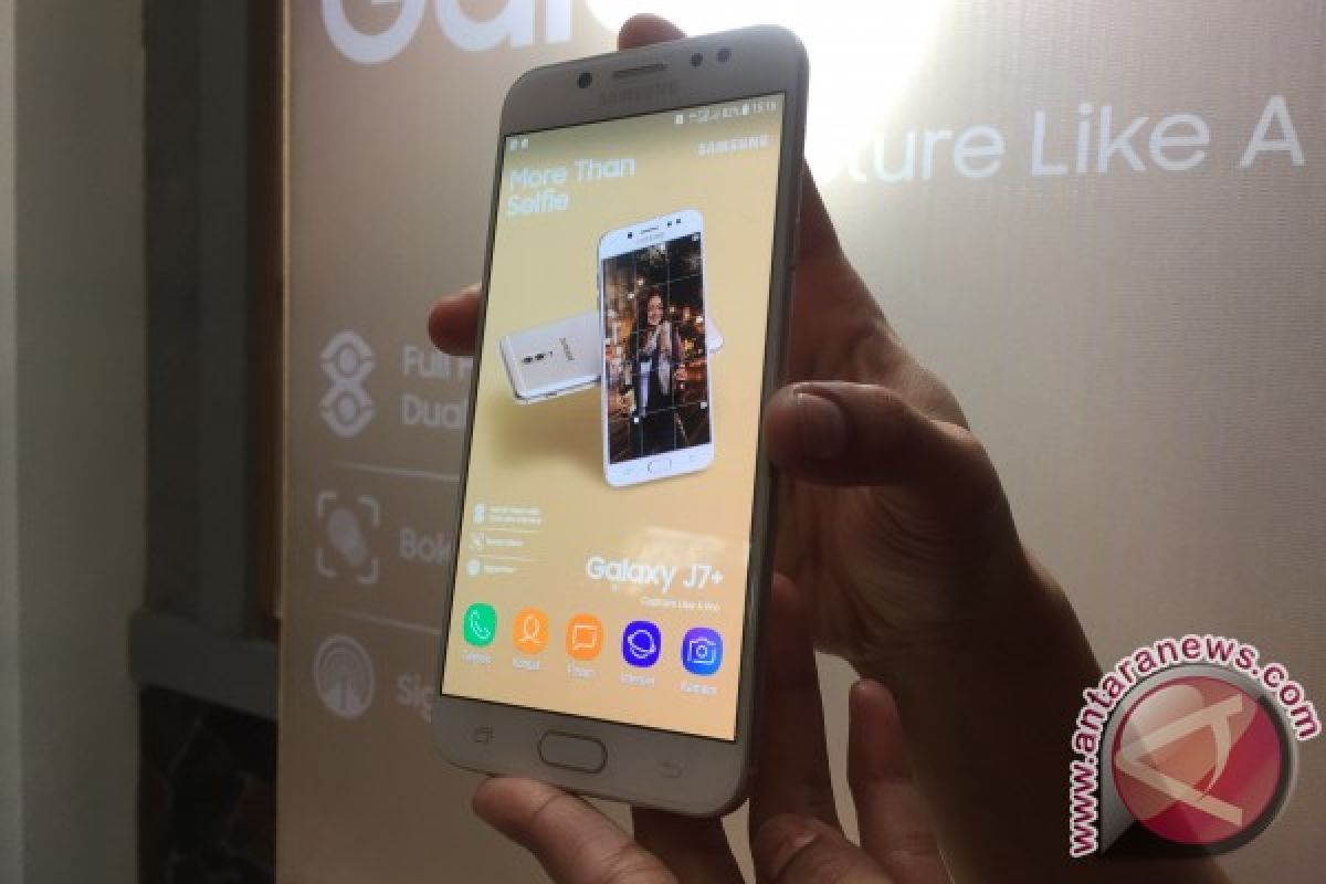 Samsung luncurkan Galaxy J7+ ponsel kamera ganda untuk anak muda