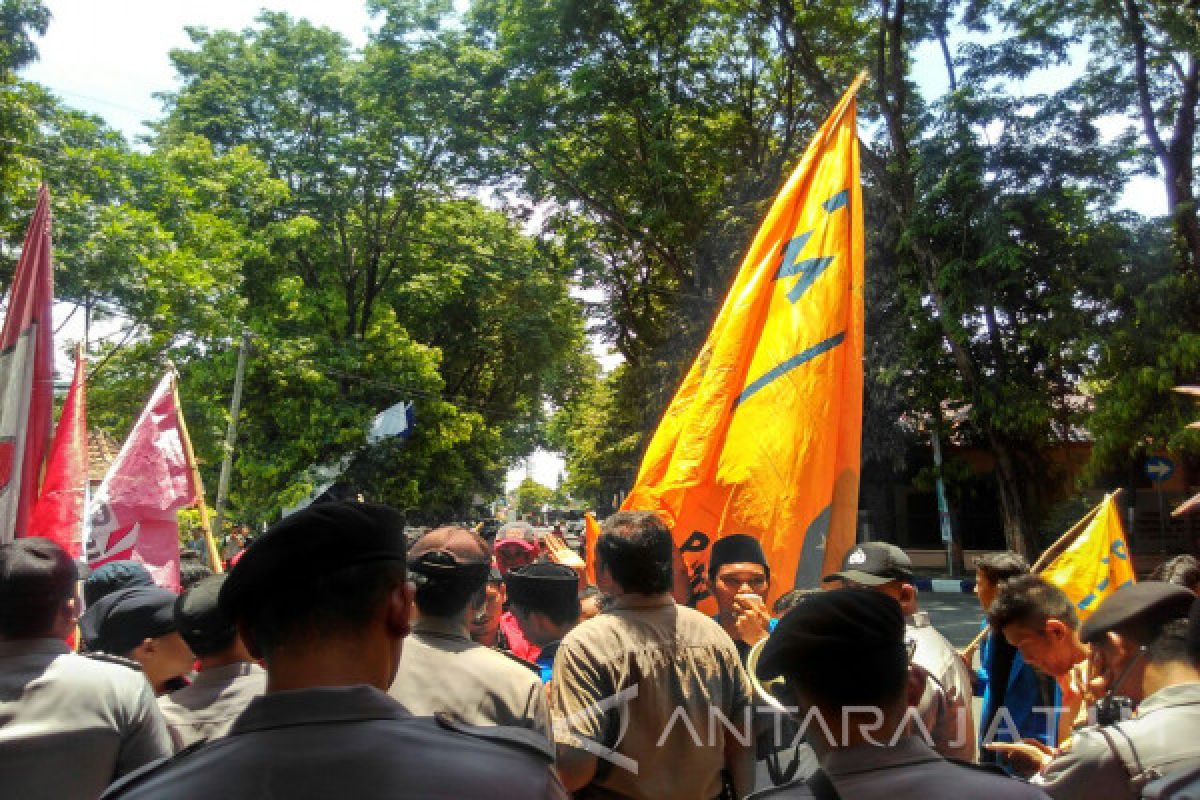 Pemkab Bojonegoro Tetap Gelar Tes Perangkat Desa (Video)