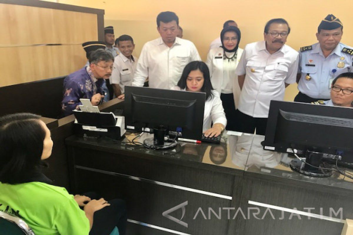 Pakde Karwo Luncurkan Pelayanan Satu Pintu Mudahkan Calon TKI (Video)