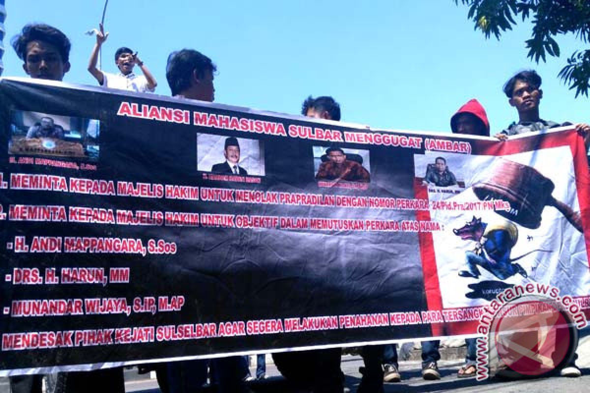 Kejati Didesak Tahan Tersangka Pimpinan DPRD Sulbar