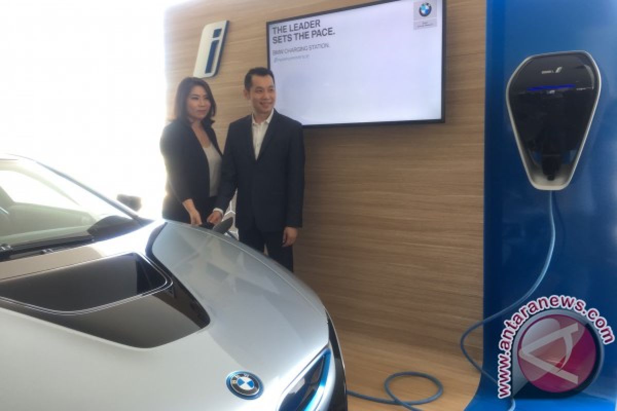 BMW i Wallbox hadir di diler Serpong