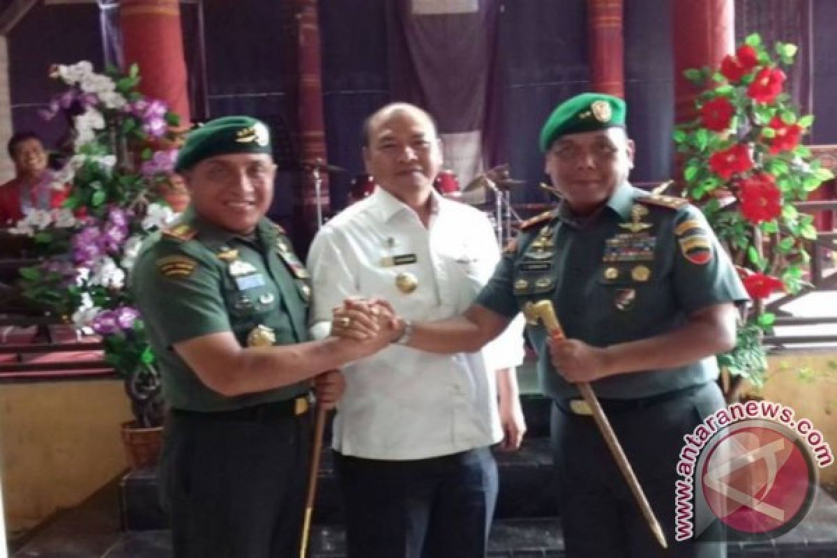 Nikson Sambut Kunjungan Pangkostrad 