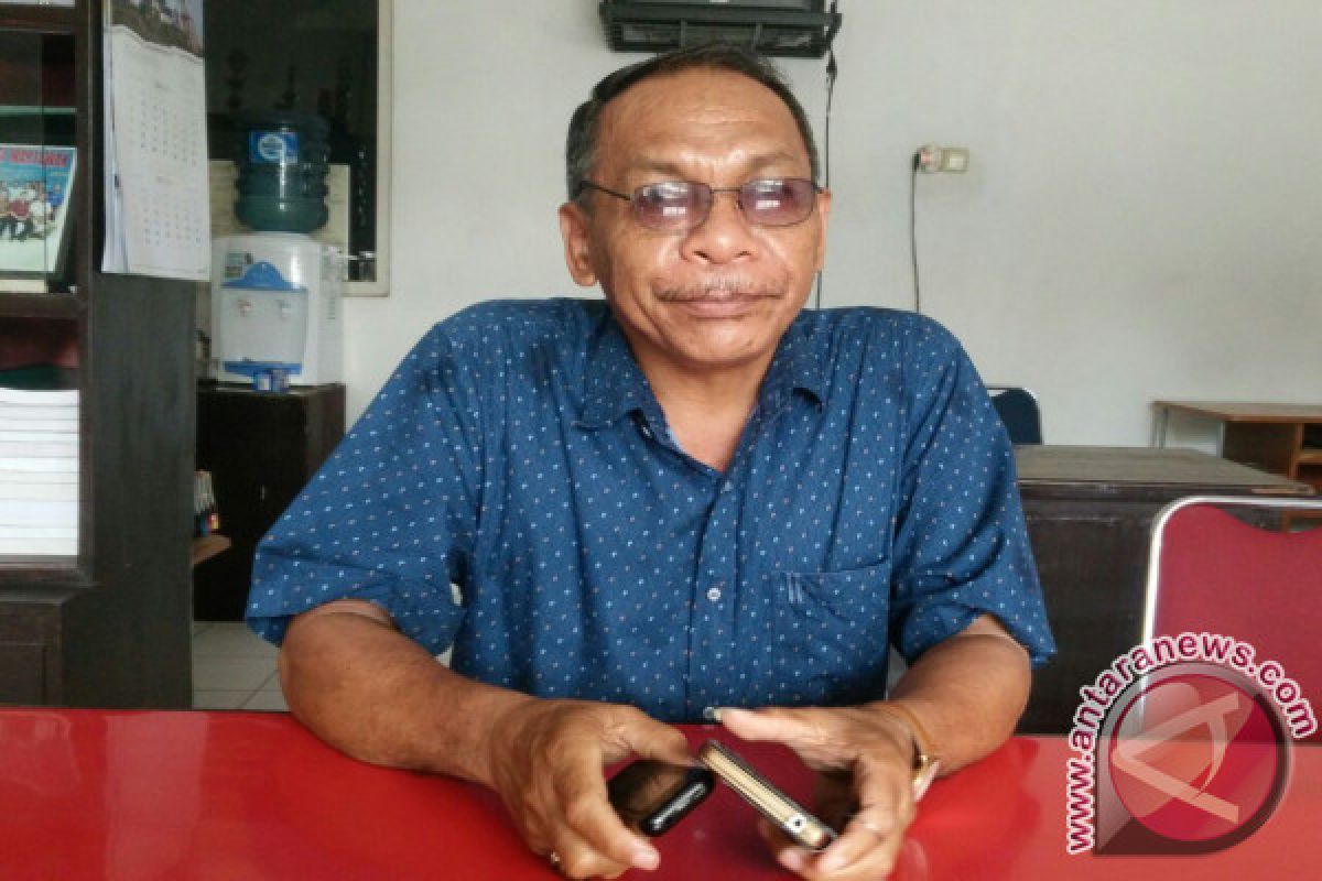 Anggota DPRD Prihatin Jeruk Siompu Buton Langka