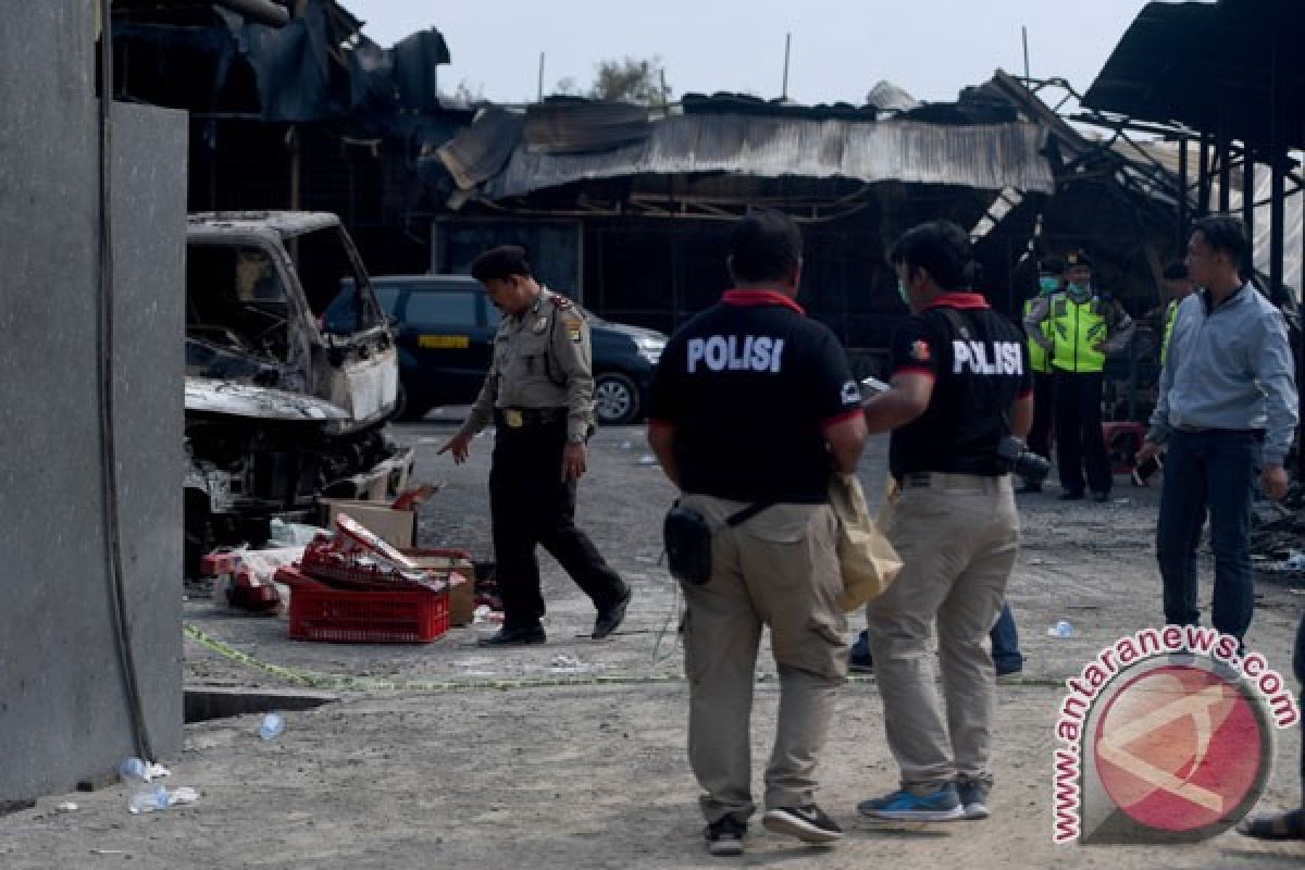 Polisi masih periksa pemilik gudang petasan terbakar