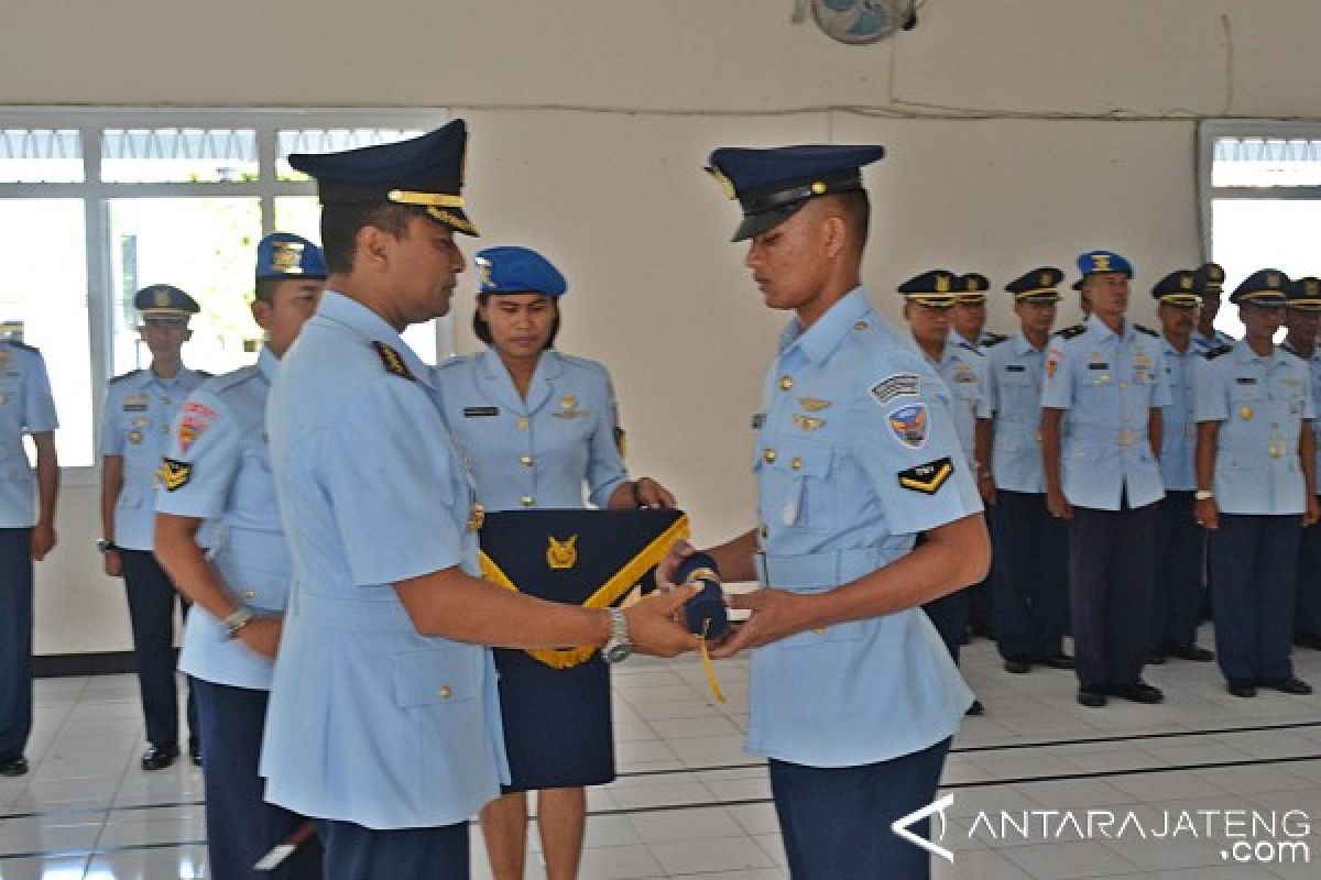 15 Anggota TNI-AU Terima Sertifikat Sejurla Radar