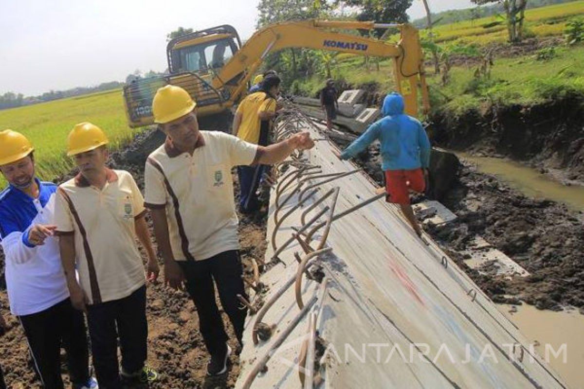 Pemkot Madiun Lakukan Normalisasi Kali Sono Cegah Banjir