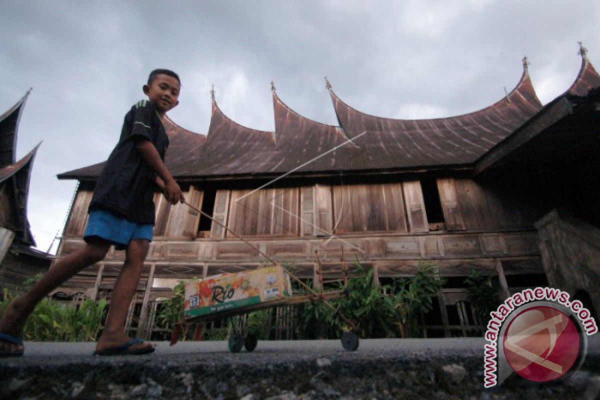 Cenderamata TdS dari Solok Selatan, Miniatur Seribu Rumah Gadang