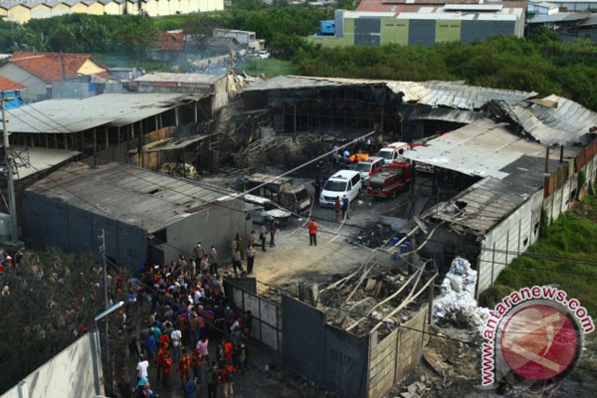 Korban Meninggal Kebakaran Pabrik Kembang Api Bertambah