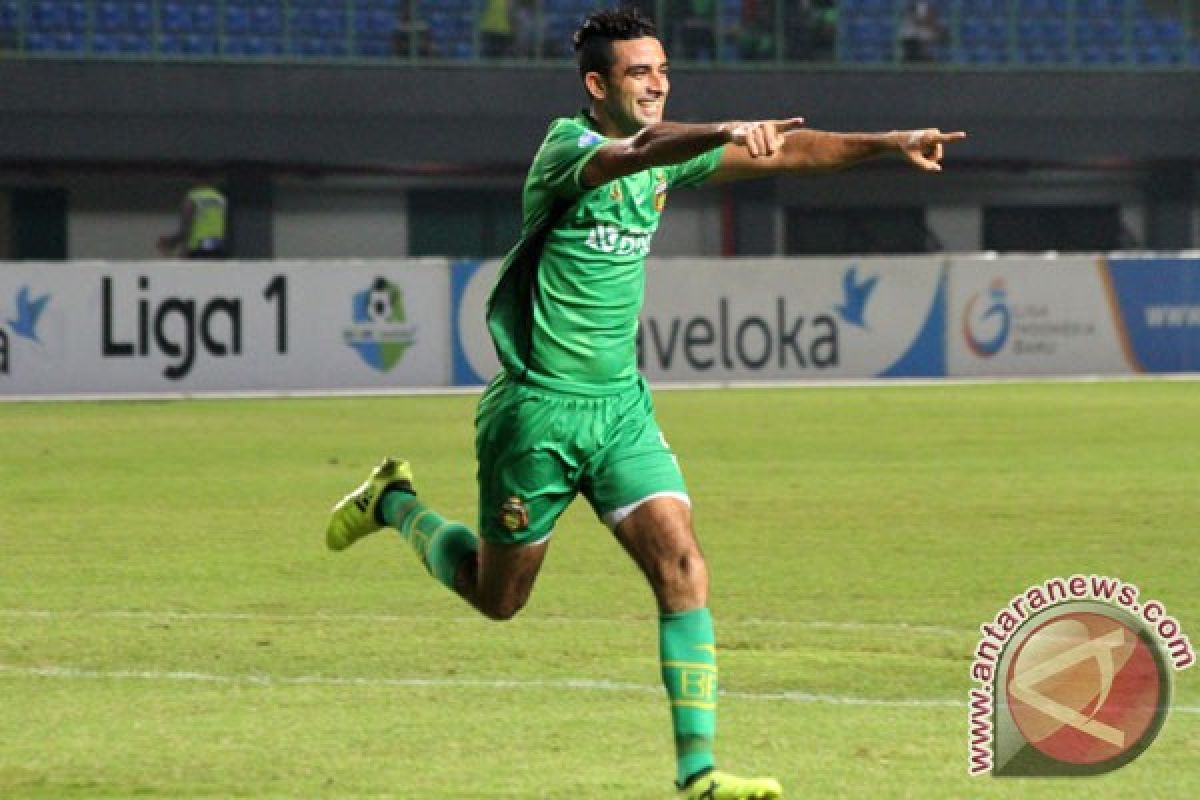 Otavio Dutra resmi berseragam Persebaya Surabaya