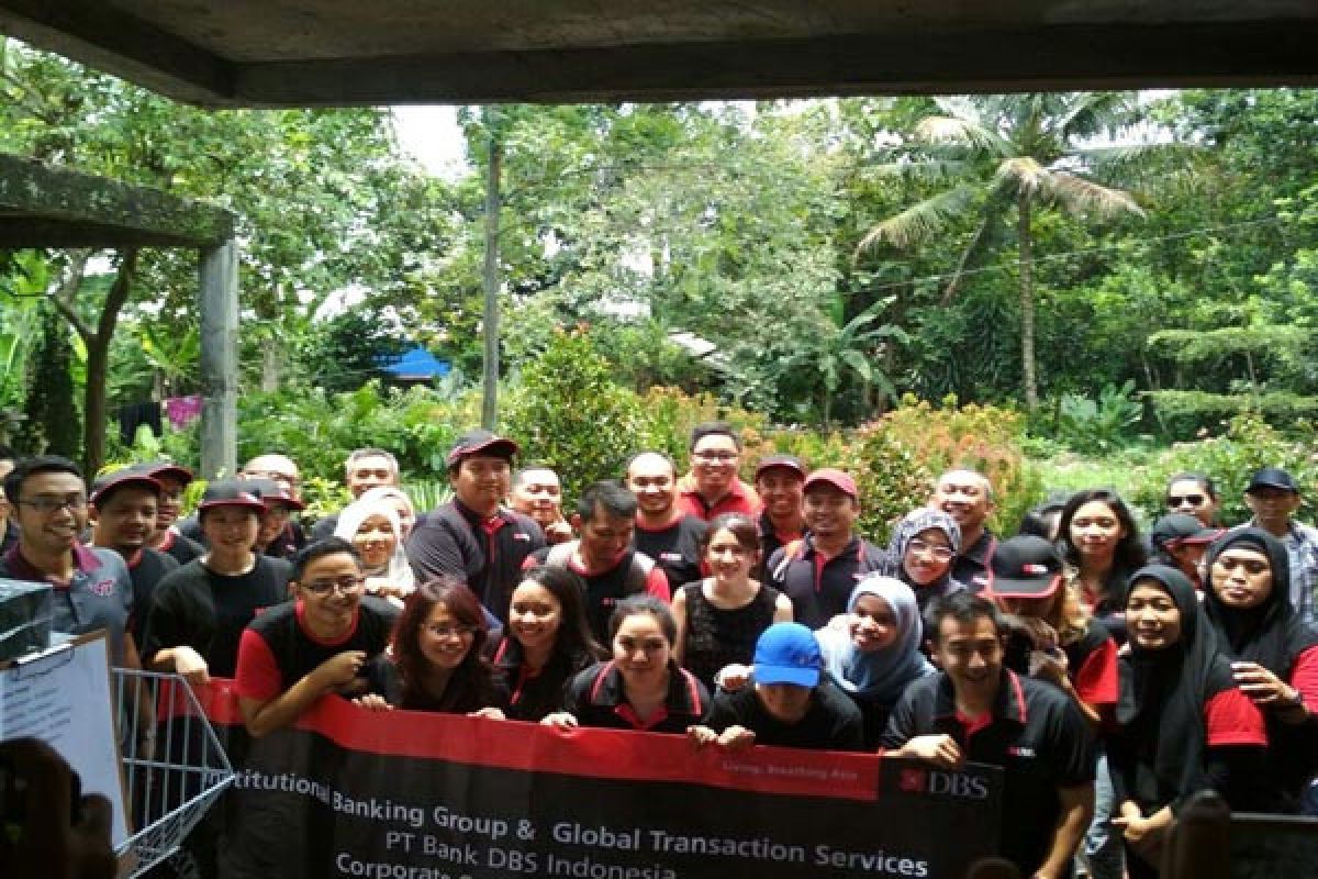 Agrisocio Besutan Alumnus IPB Terima Program CSR Dari Development Bank Of Singapore 