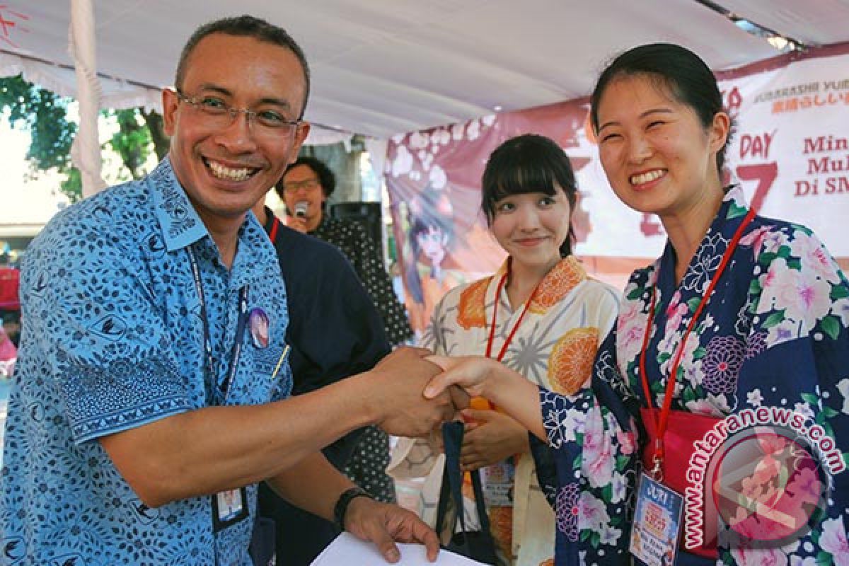 Lombok Taksi Peduli Dunia Pendidikan NTB