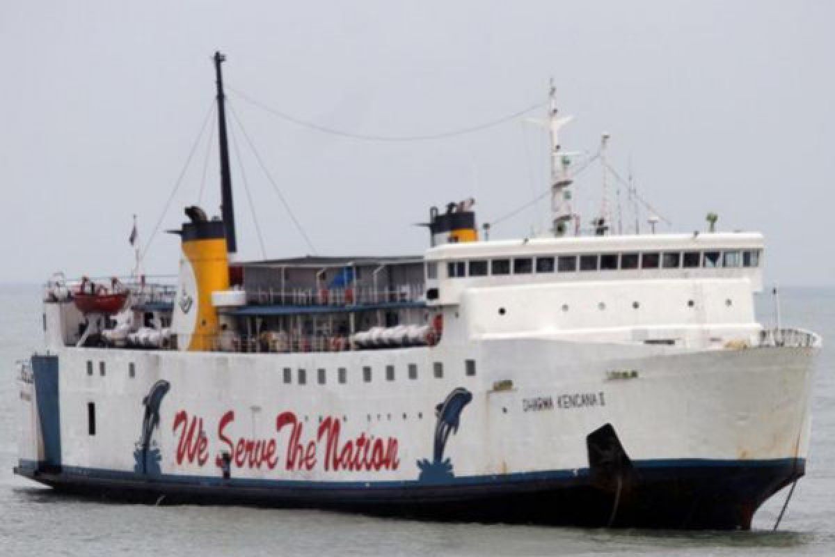 Sejumlah Kapal Dikerahkan Bantu Evakuasi Penumpang KM Dharma Kencana II