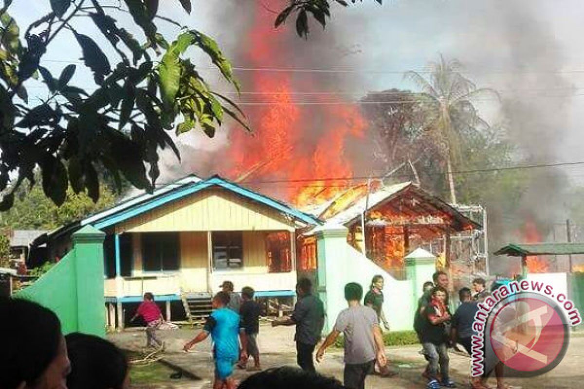 Partai Demokrat Bantu Korban Kebakaran Ujoh Bilang