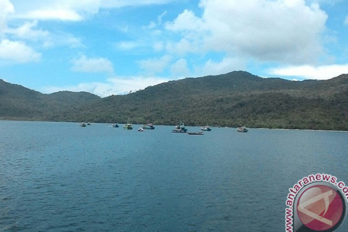 Satgas Tenggelamkan Kapal Ikan Asing di Natuna