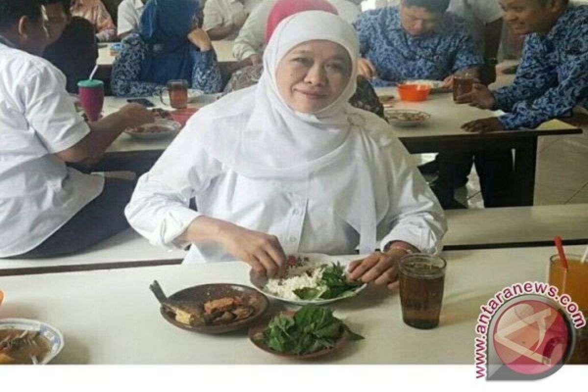 Khofifah Parawansa: Ayo makan ikan