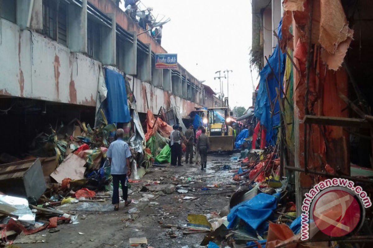 Bukittinggi Anggarkan Pemulihan Pasar Terbakar Pada 2018