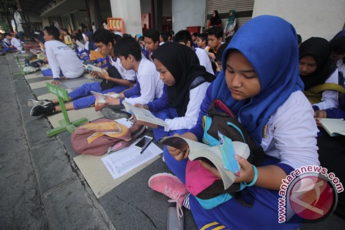 Pajak penulis dituding hambat pertumbuhan literasi di Indonesia