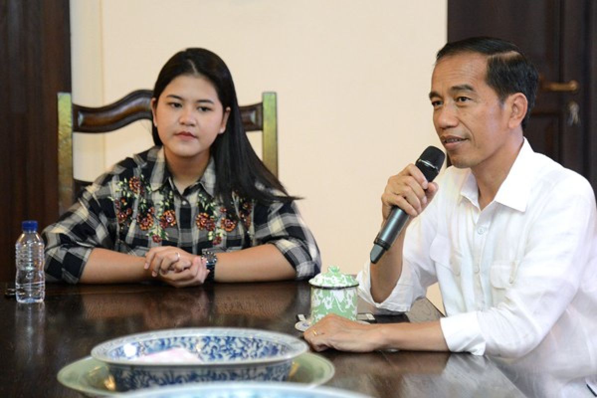Jokowi arahkan relawan jaga ketertiban saat prosesi pernikahan