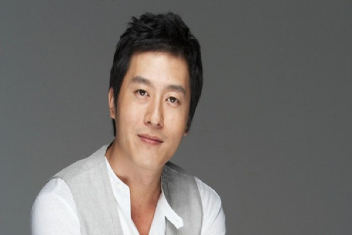 Aktor Kim Joo Hyuk meninggal dunia setelah kecelakaan mobil