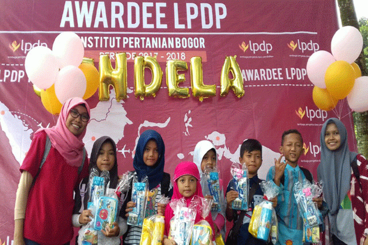 Peringati Sumpah Pemuda, Awardee LPDP IPB Ajak Anak Yatim Berkuda Dan Panahan