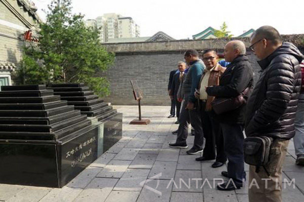 Anggota DPR Kunjungi Masjid Niujie Beijing (Video)