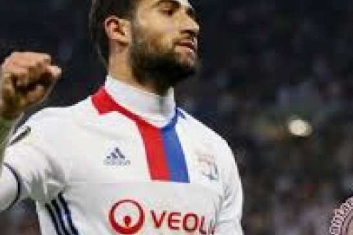 Gol Tendangan Bebas Fekir Bawa Lyon Menang Atas Monaco