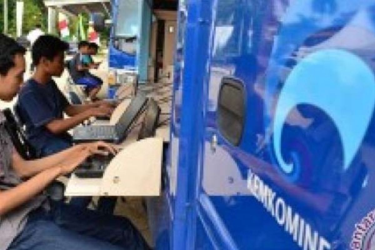 Kemenkominfo Sebut Tiga Operator Lolos Administrasi Lelang 2.1GHz