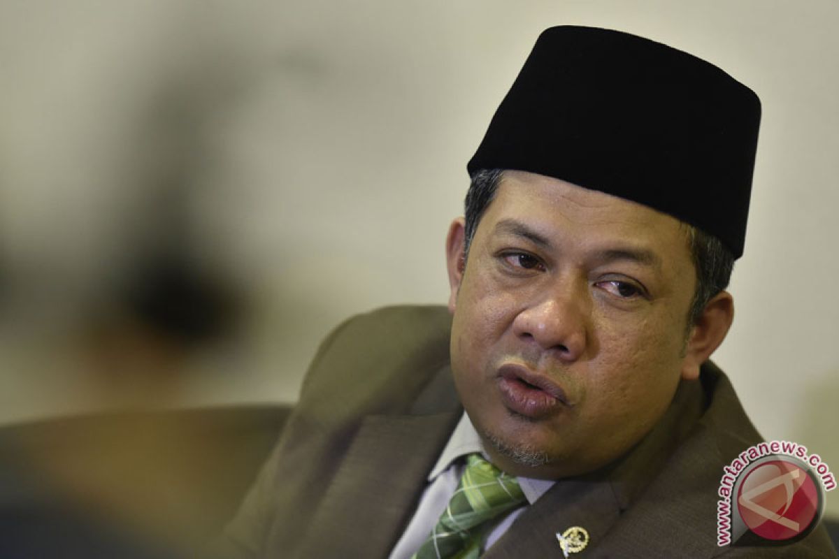 DPR: kaji dampak PPN Saudi terhadap haji