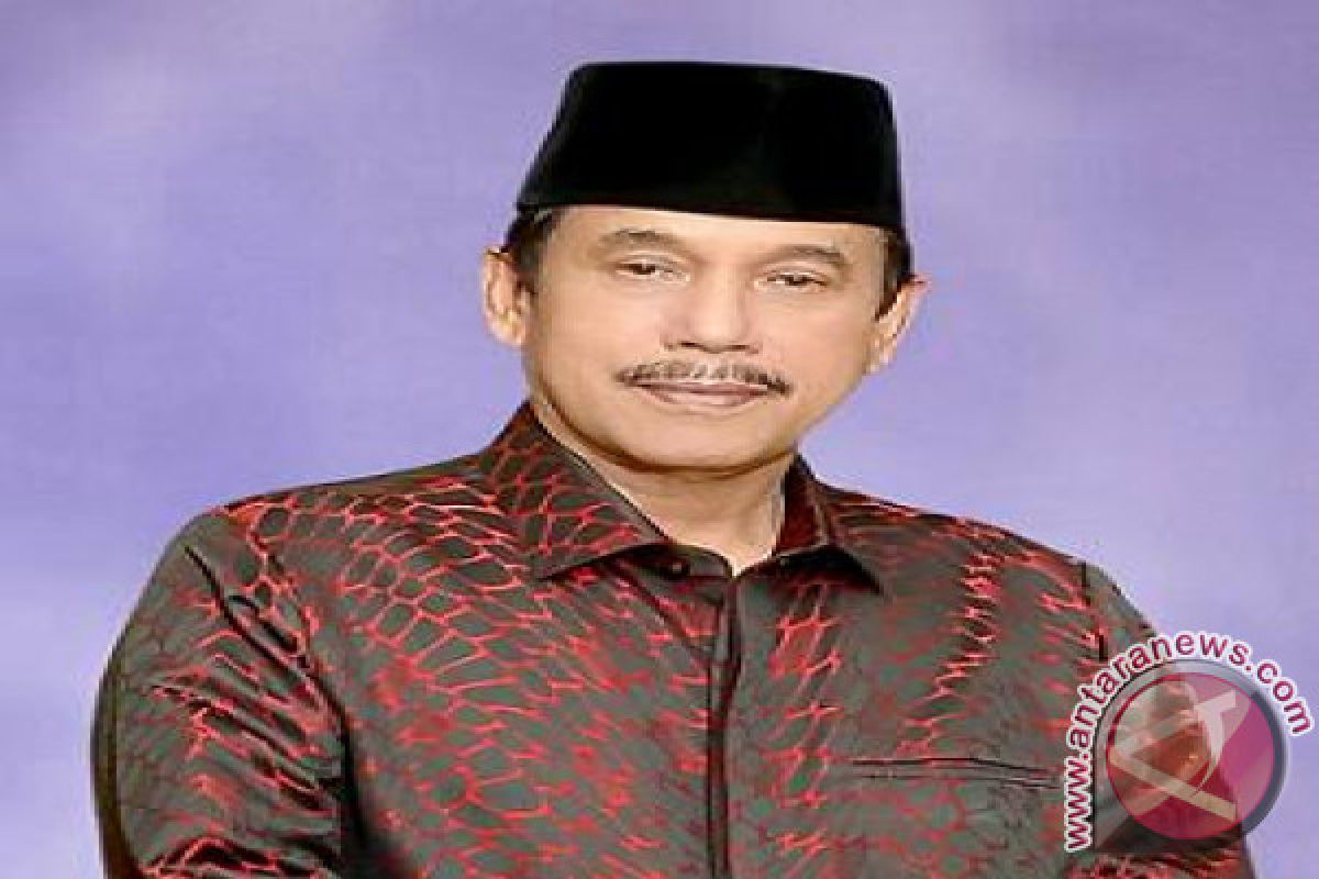 Bupati Sijunjung terima anugerah pelayanan publik