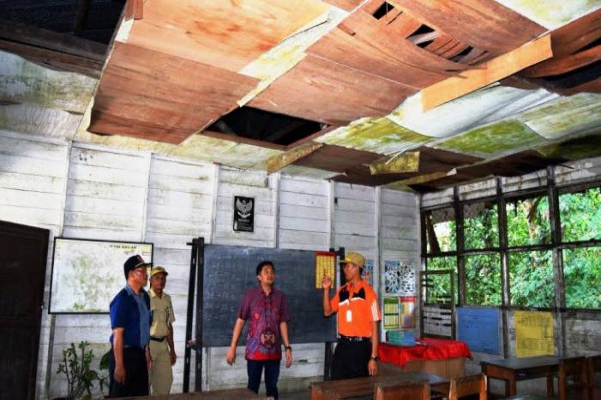 Waduh! Anggota DPR Ini Temukan Banyak Sekolah Perlu Perbaikan