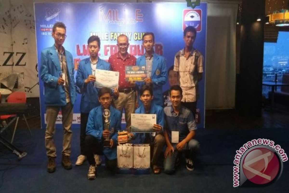 Tim Robotik UMSU Juara Favorit Kontes Robot