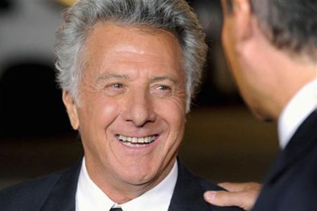 Tiga perempuan lain tuduh Dustin Hoffman lakukan pelecehan