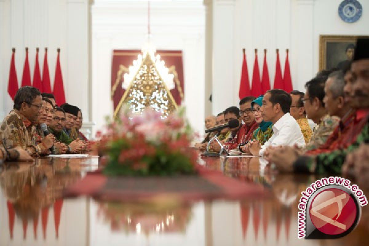 Mahfud MD undang Presiden Jokowi ke Munas KAHMI