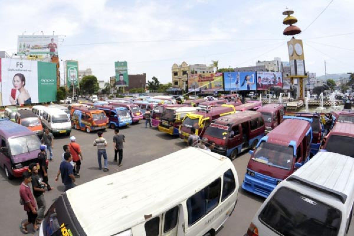 Angkot Bandarlampung Mogok Terkait Ojek Berbasis Daring 