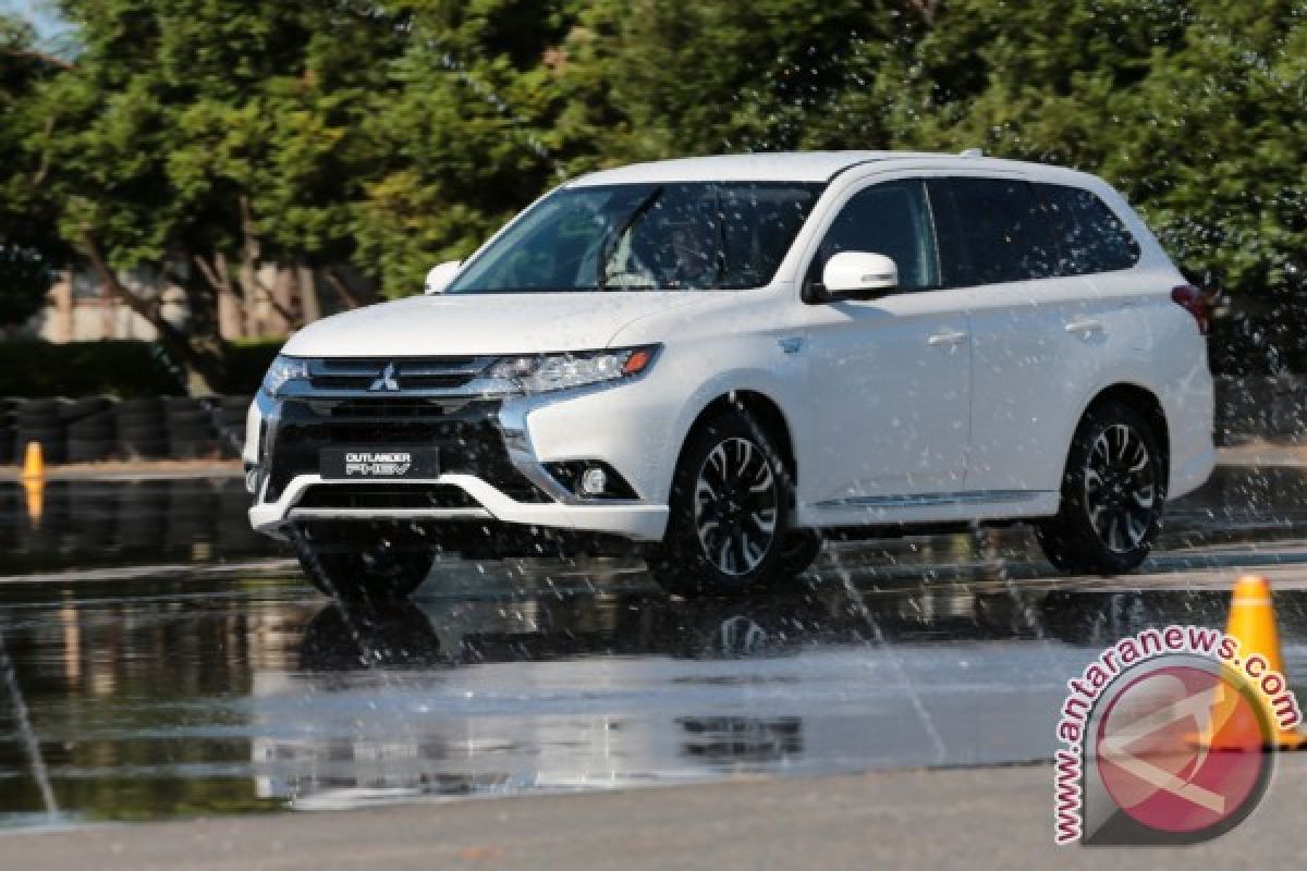 Mitsubishi sediakan 10 mobil listrik untuk pengembangan di Indonesia