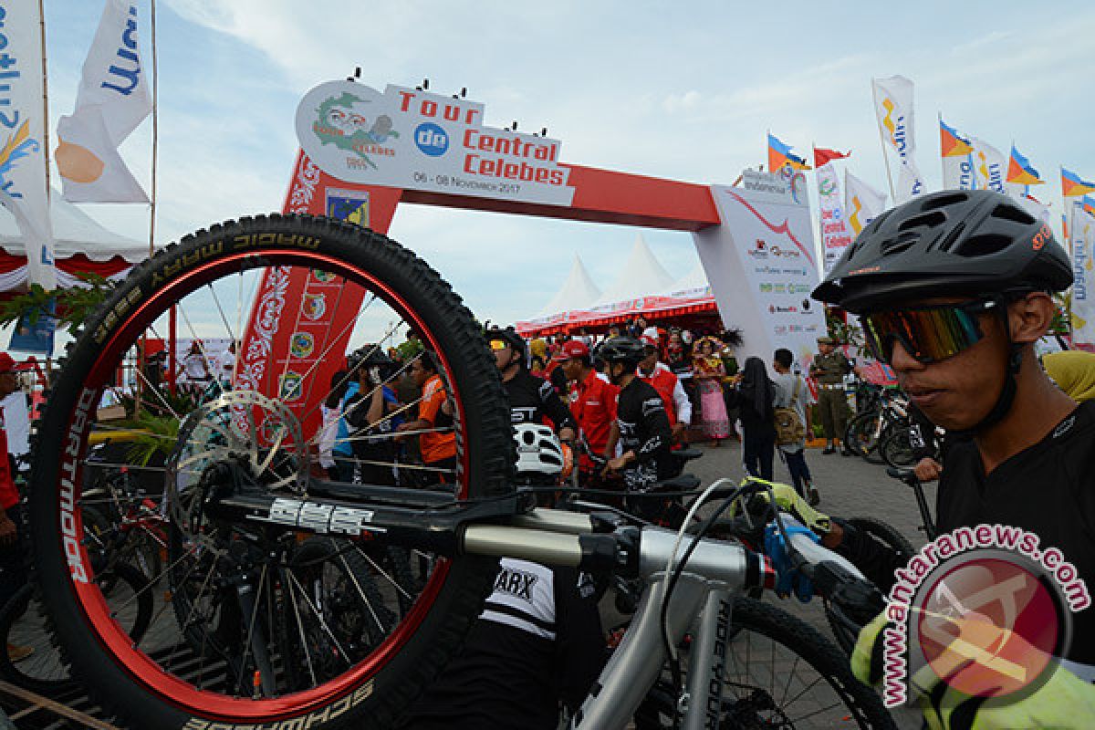 PEMBUKAAN TOUR DE CENTRAL CELEBES