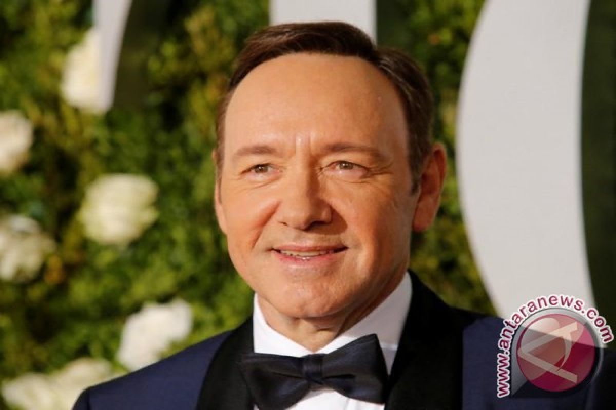 Pulang dari sidang, Kevin Spacey dihentikan polisi