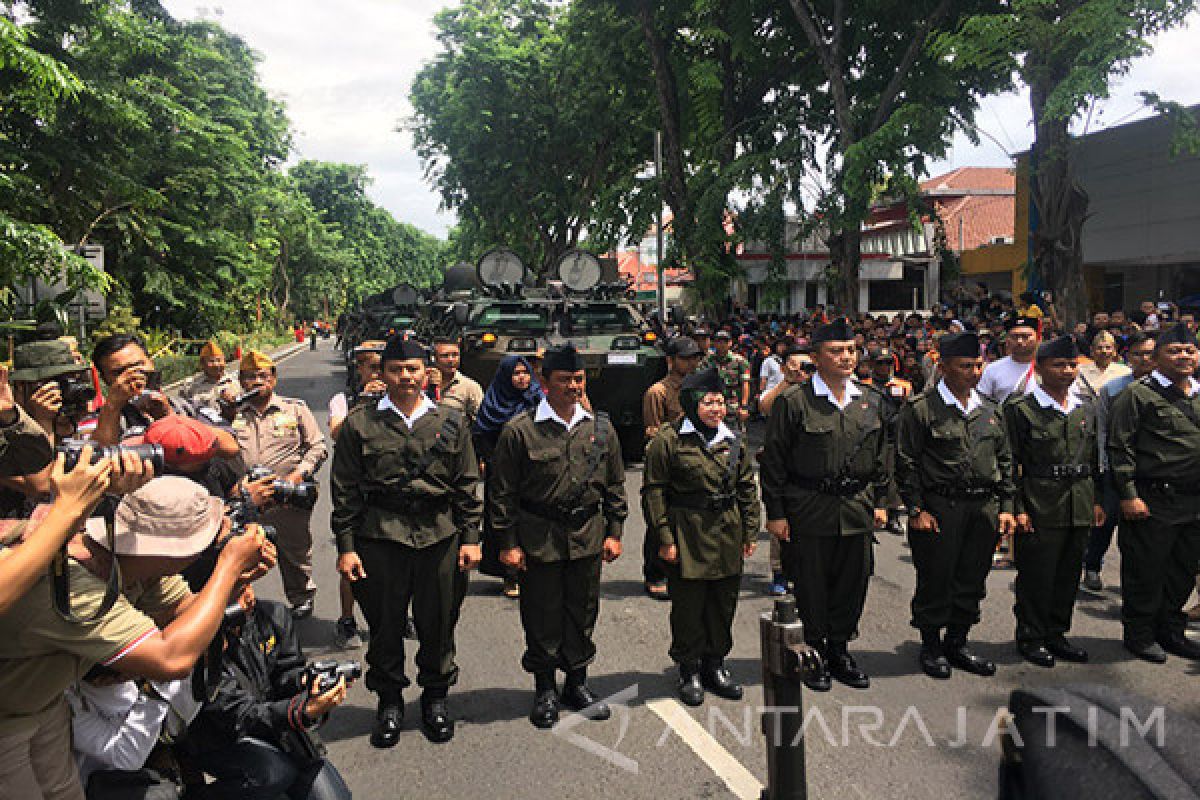 Risma Pesan Anak-Anak Muda Surabaya Giat Belajar