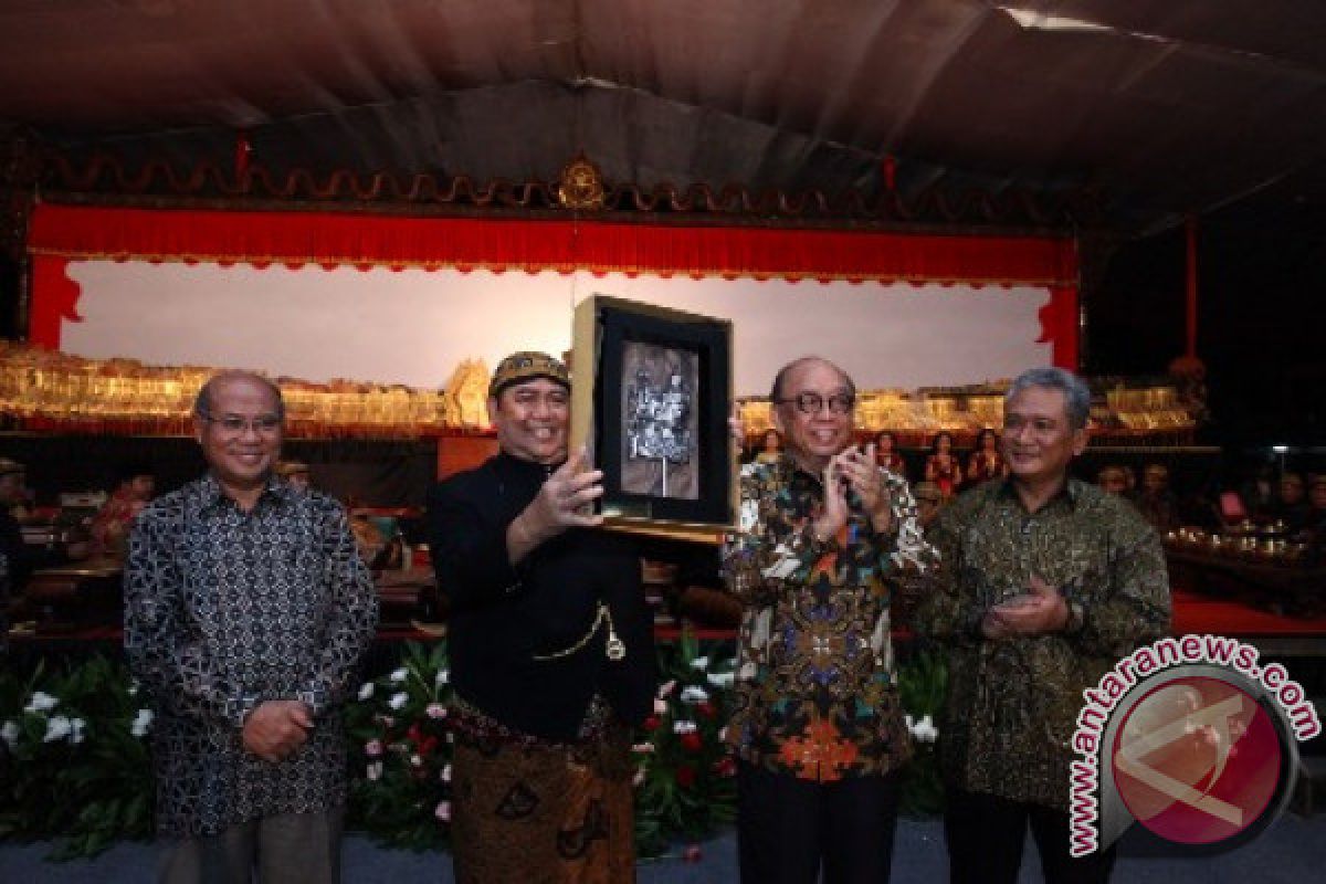 Universitas Pancasila Gelar Wayang Kulit Semalam Suntuk (Video)