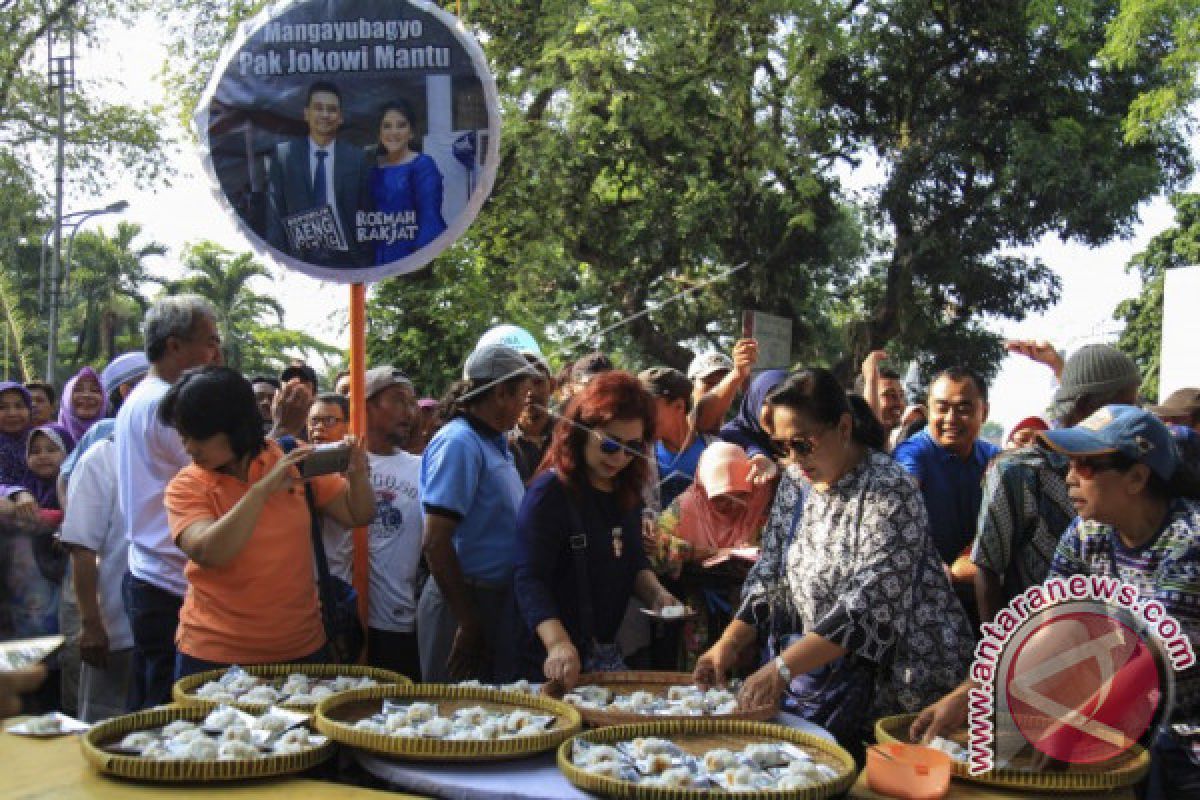 Relawan Jokowi Bertolak ke Solo