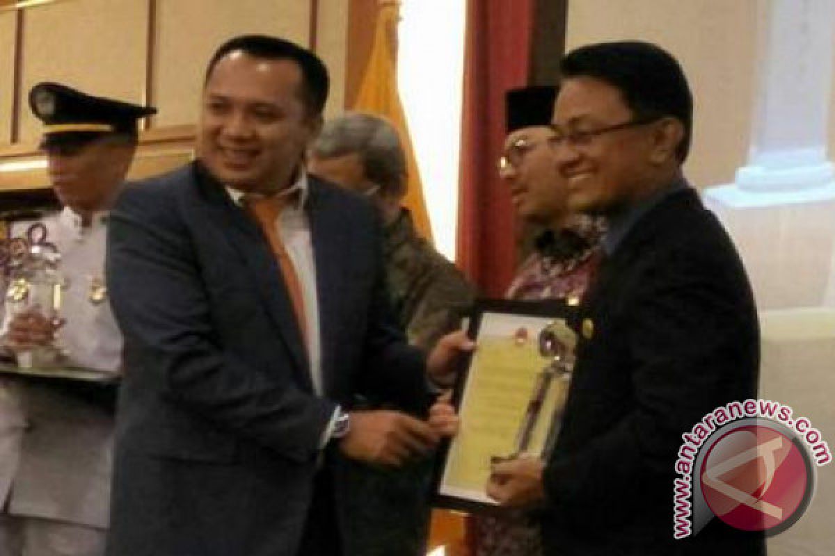 Bupati Agam Apresiasi penganugerahan MIPI Award 2017