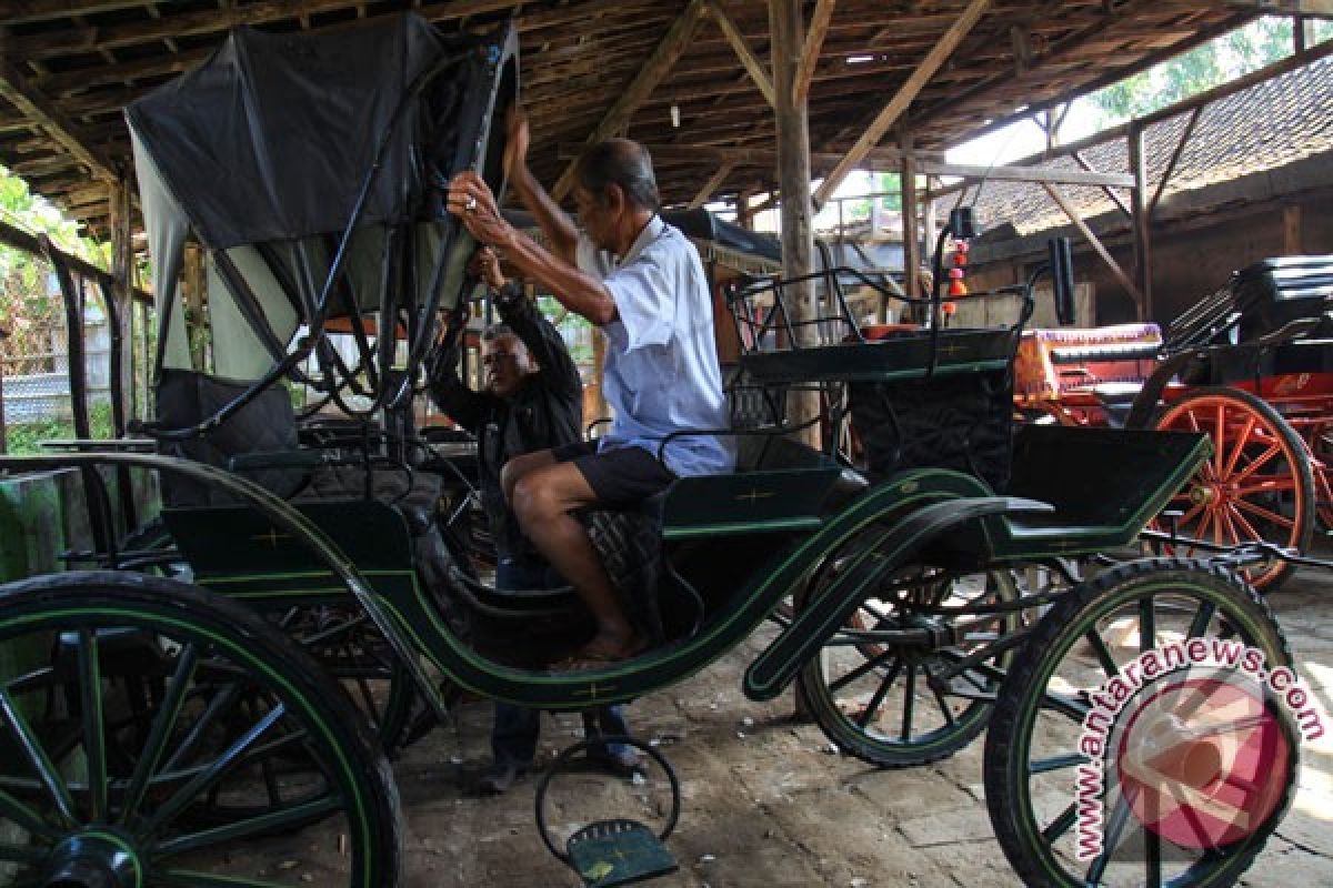 Presiden Jokowi pesan carikan kuda kereta kencana jinak