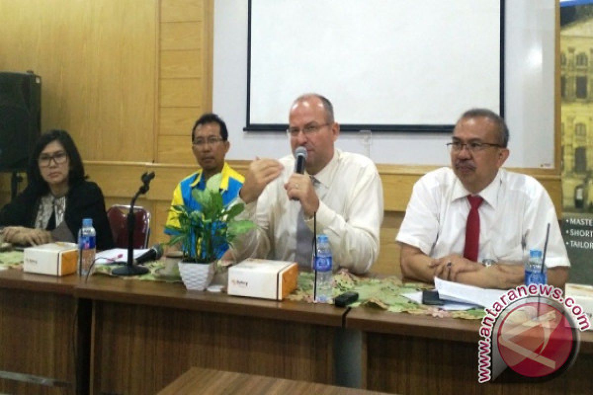 Nuffic Neso ajak warga Palembang studi ke Belanda